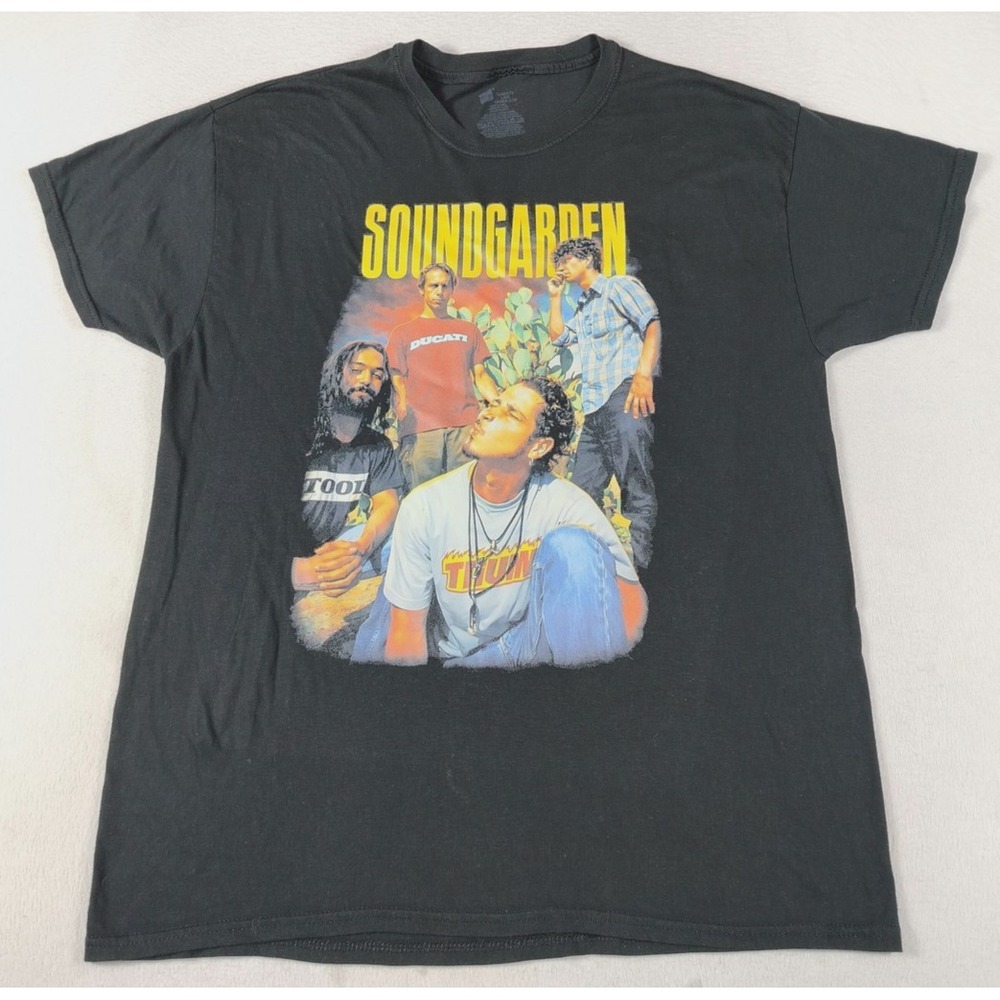 Hanes Soundgarden Shirt Mens Large Black Band Graphic Tee Rock Grunge‎ Music